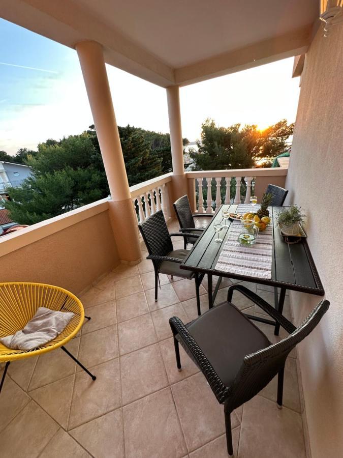 Marela Apartments Drage Εξωτερικό φωτογραφία