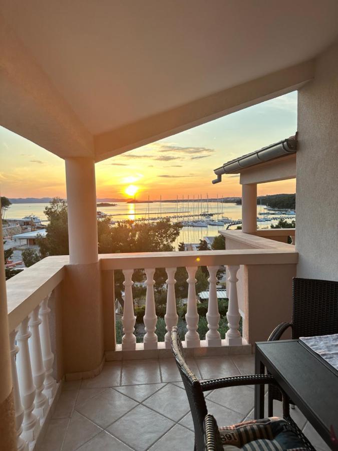 Marela Apartments Drage Εξωτερικό φωτογραφία