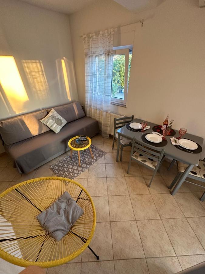Marela Apartments Drage Εξωτερικό φωτογραφία